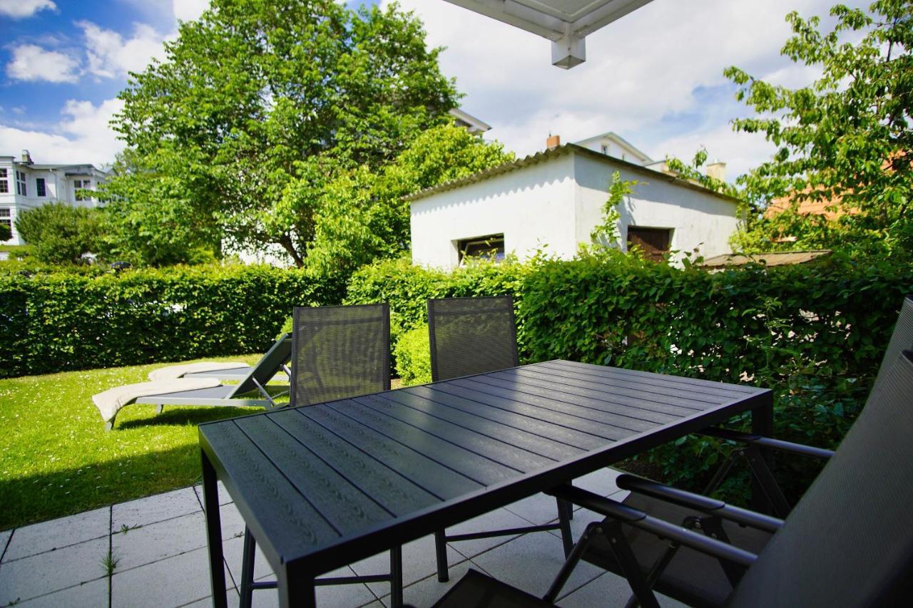 Terrasse, Gratis Nutzung Vom Ahoi Erlebnisbad Und Sauna In Sellin - Meeresblick Fewo 77 Goehren  Exterior foto